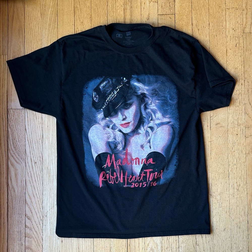 Madonna Rebel Heart Tour 2015 tshirt